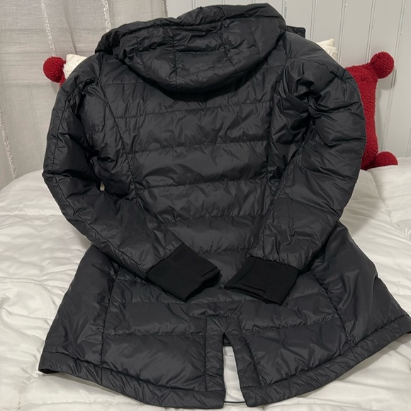 Canada Goose - Picture 6 of 17